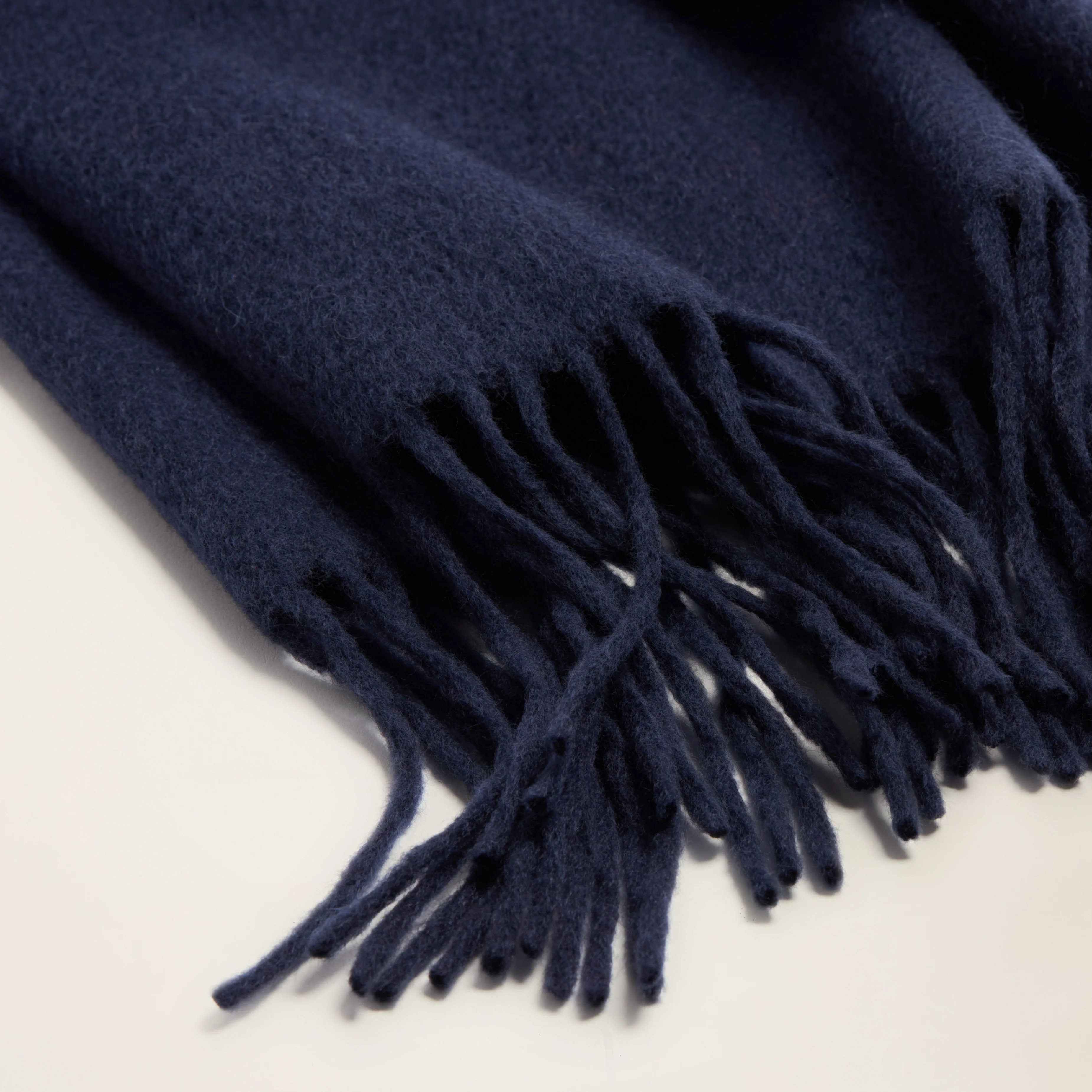 1017-cleo-oversized-cashmere-scarf-13.webp Cleo Oversized Cashmere Scarf