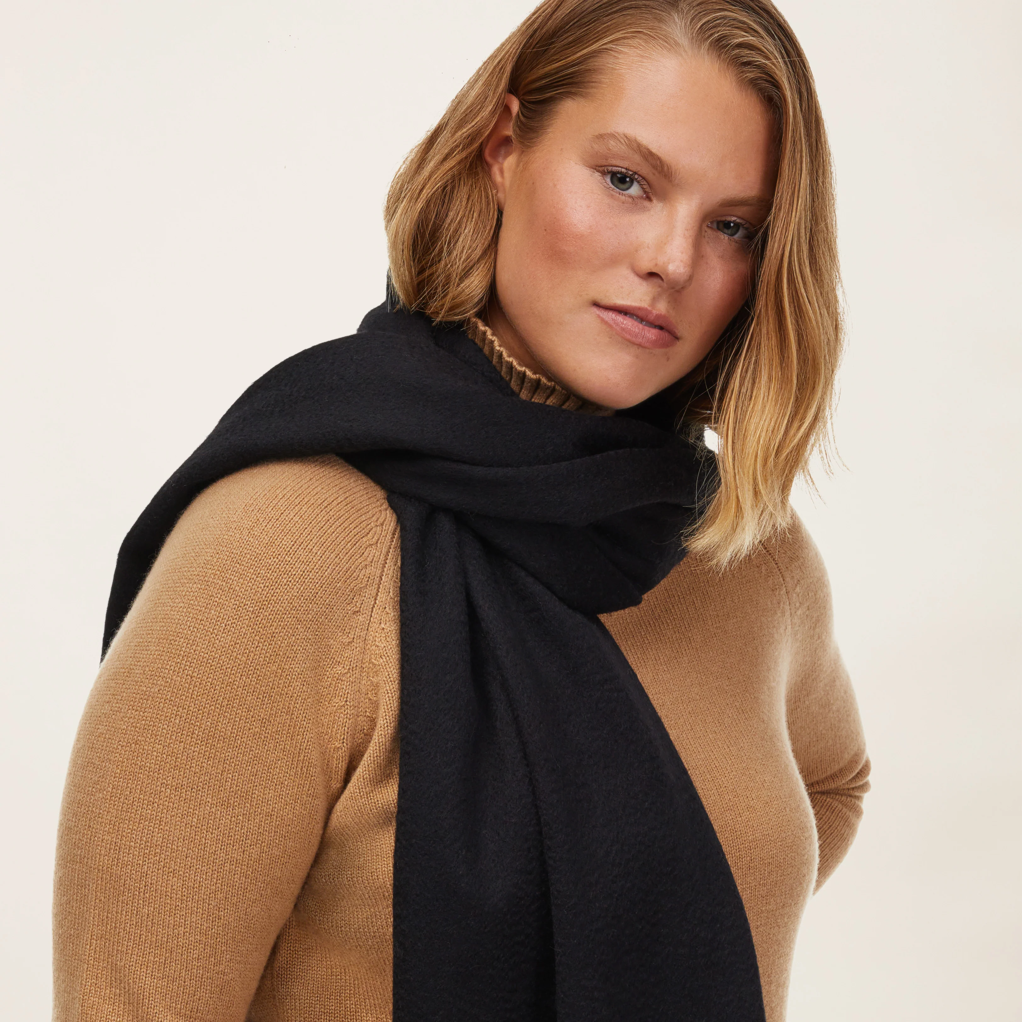 1017-cleo-oversized-cashmere-scarf-33.webp Cleo Oversized Cashmere Scarf