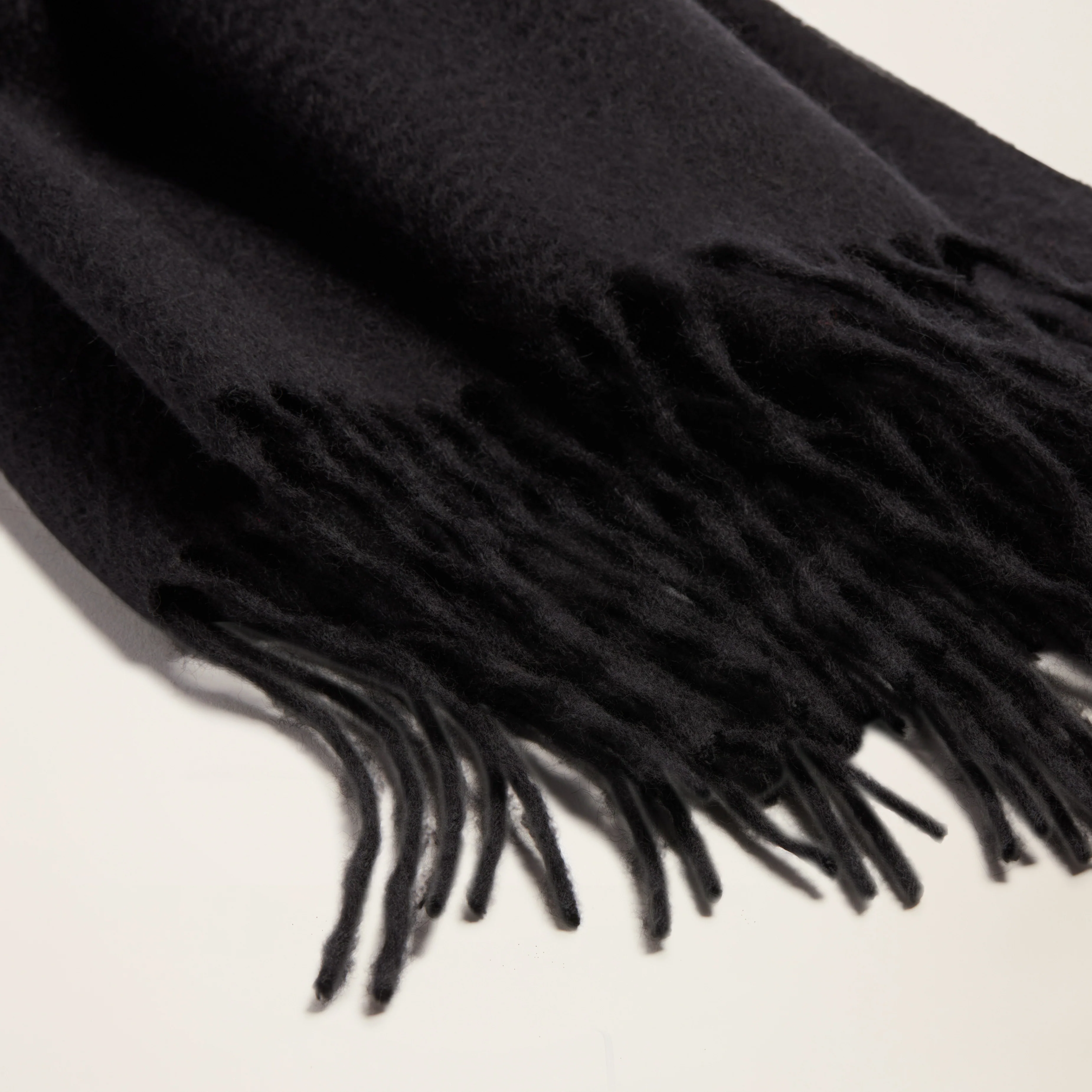 1017-cleo-oversized-cashmere-scarf-36.webp Cleo Oversized Cashmere Scarf