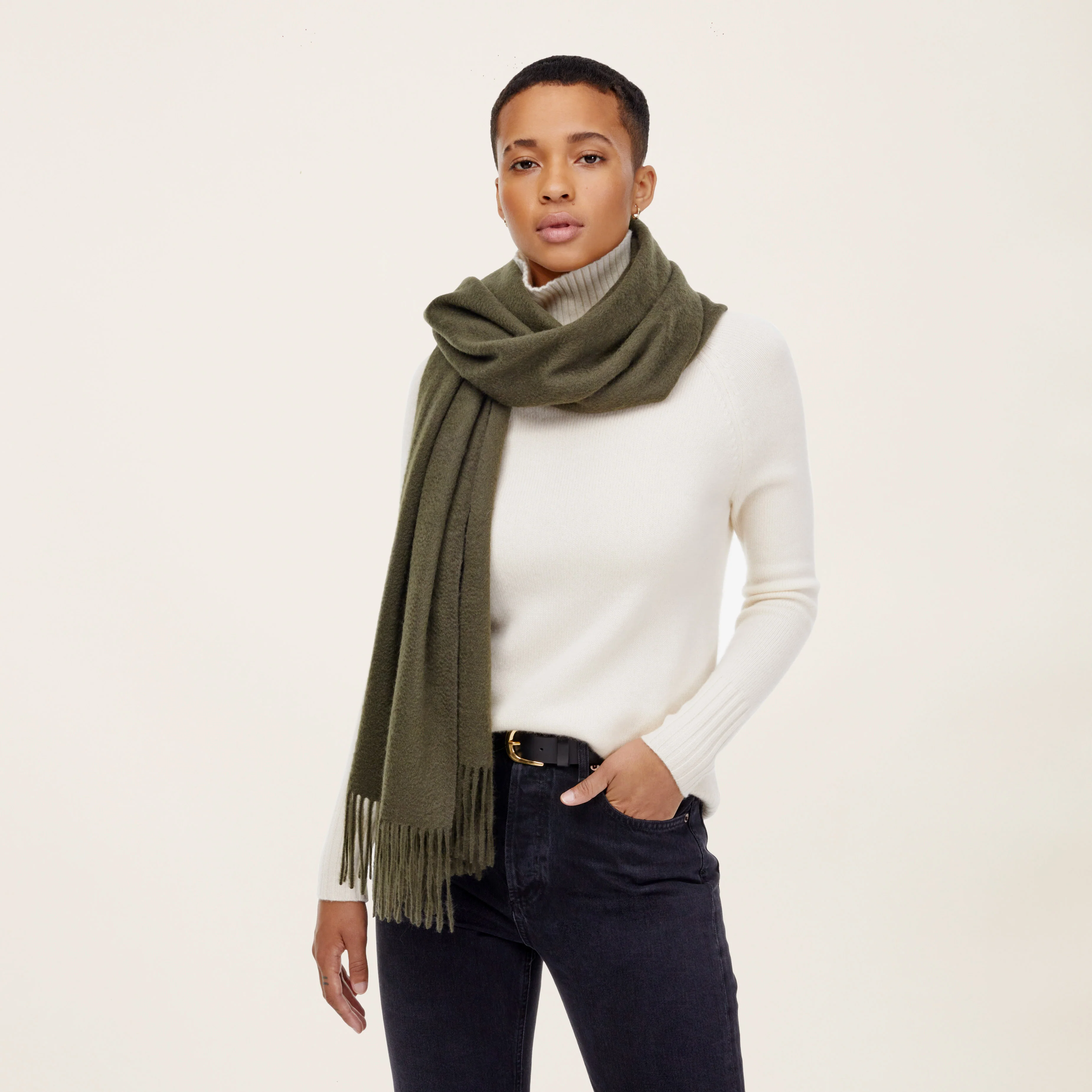 1017-cleo-oversized-cashmere-scarf-6.webp Cleo Oversized Cashmere Scarf