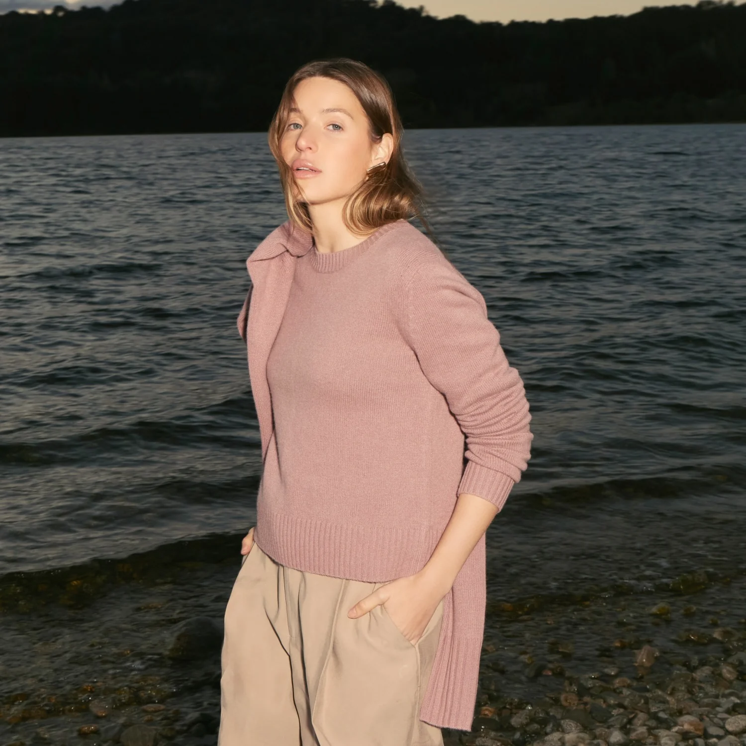 Mila Cashmere Boxy Crop Sweater