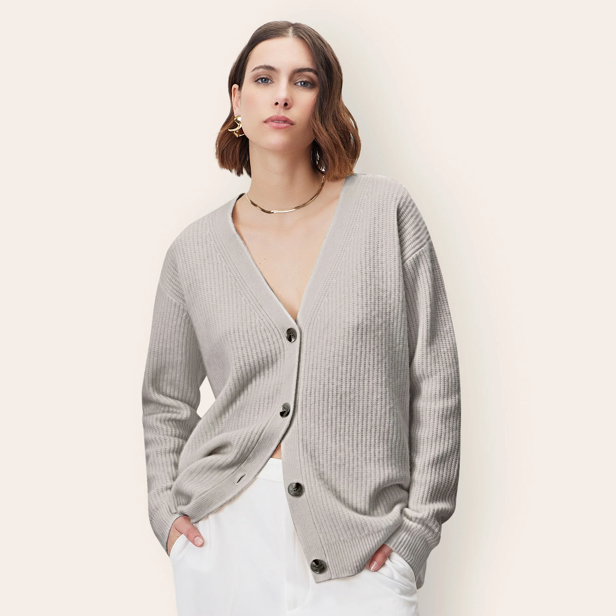 1197-billie-chunky-boyfriend-cashmere-cardigan-1.webp Billie Chunky Boyfriend Cashmere Cardigan