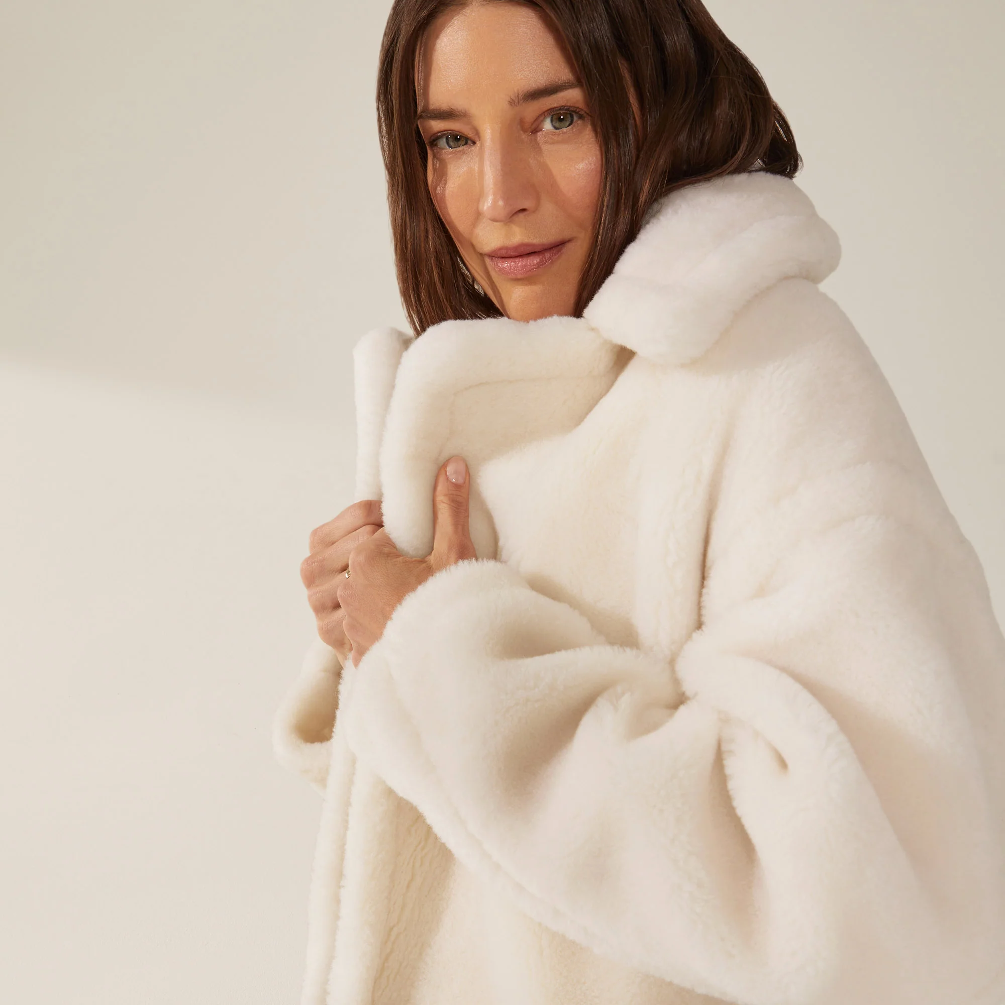 1236-charlotte-australian-wool-oversized-teddy-coat-16.webp Charlotte Australian Wool Oversized Teddy Coat