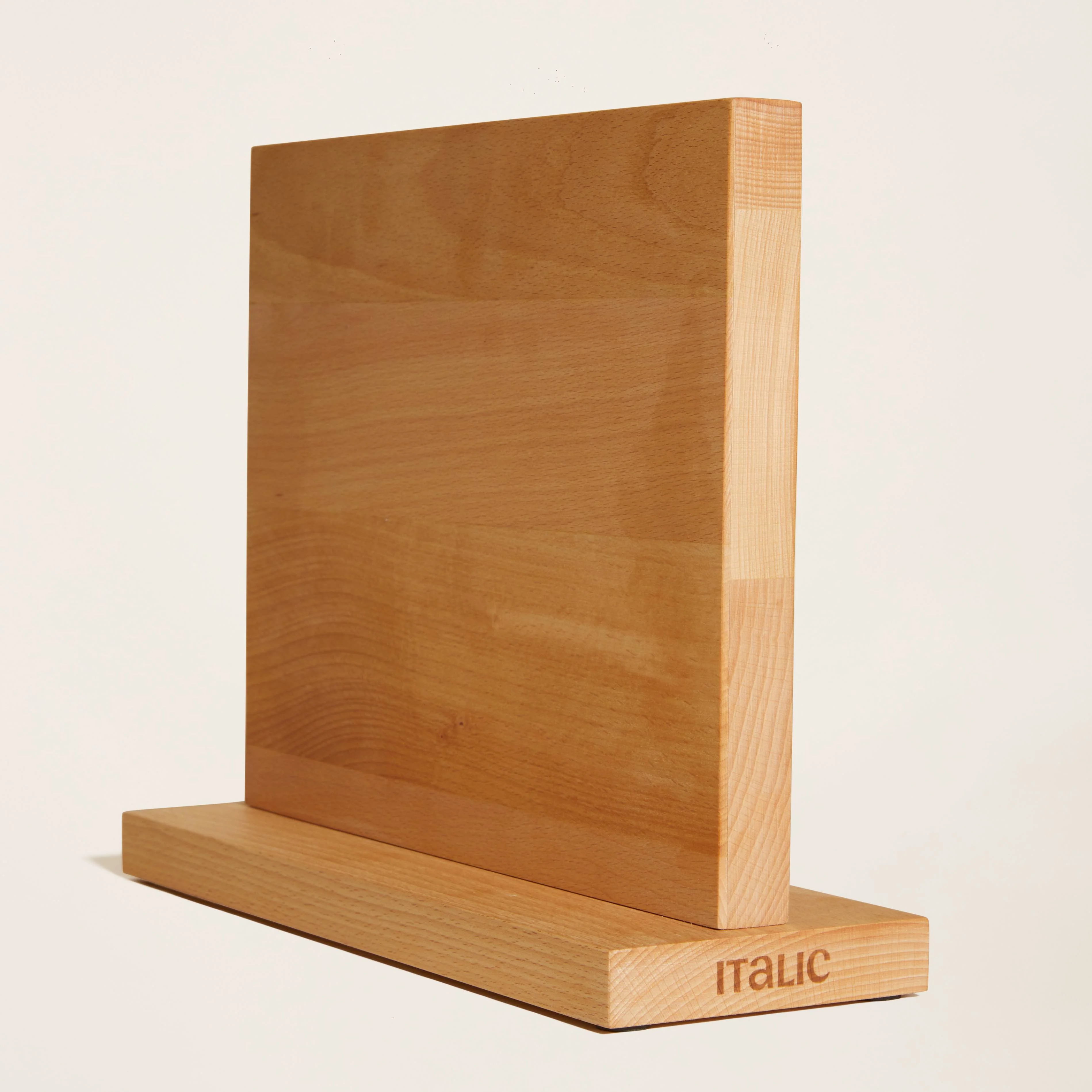 387-european-beech-wood-magnetic-knife-block-2.webp European Beech Wood Magnetic Knife Block