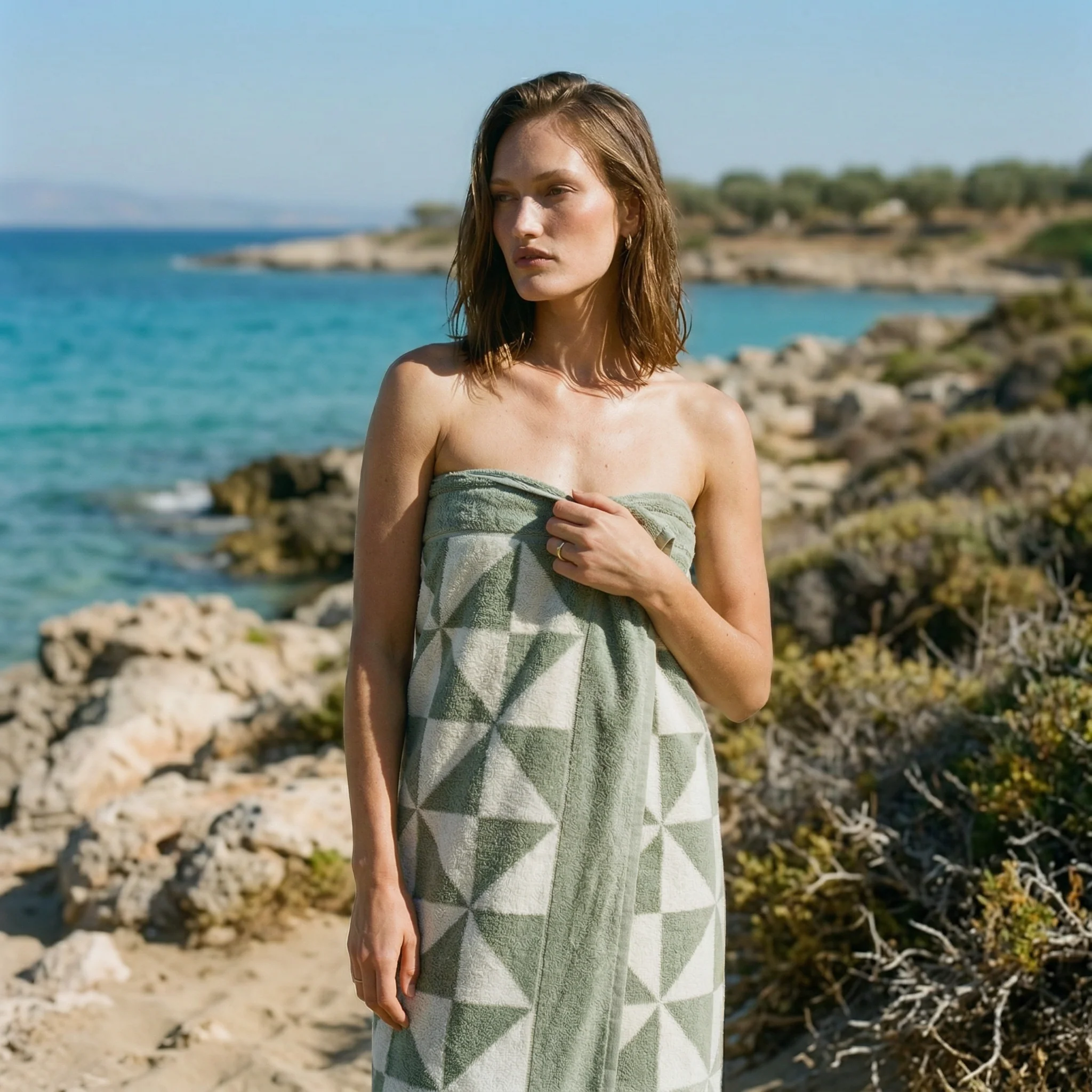 388-umbra-cotton-beach-towel-1.webp Umbra Cotton Beach Towel