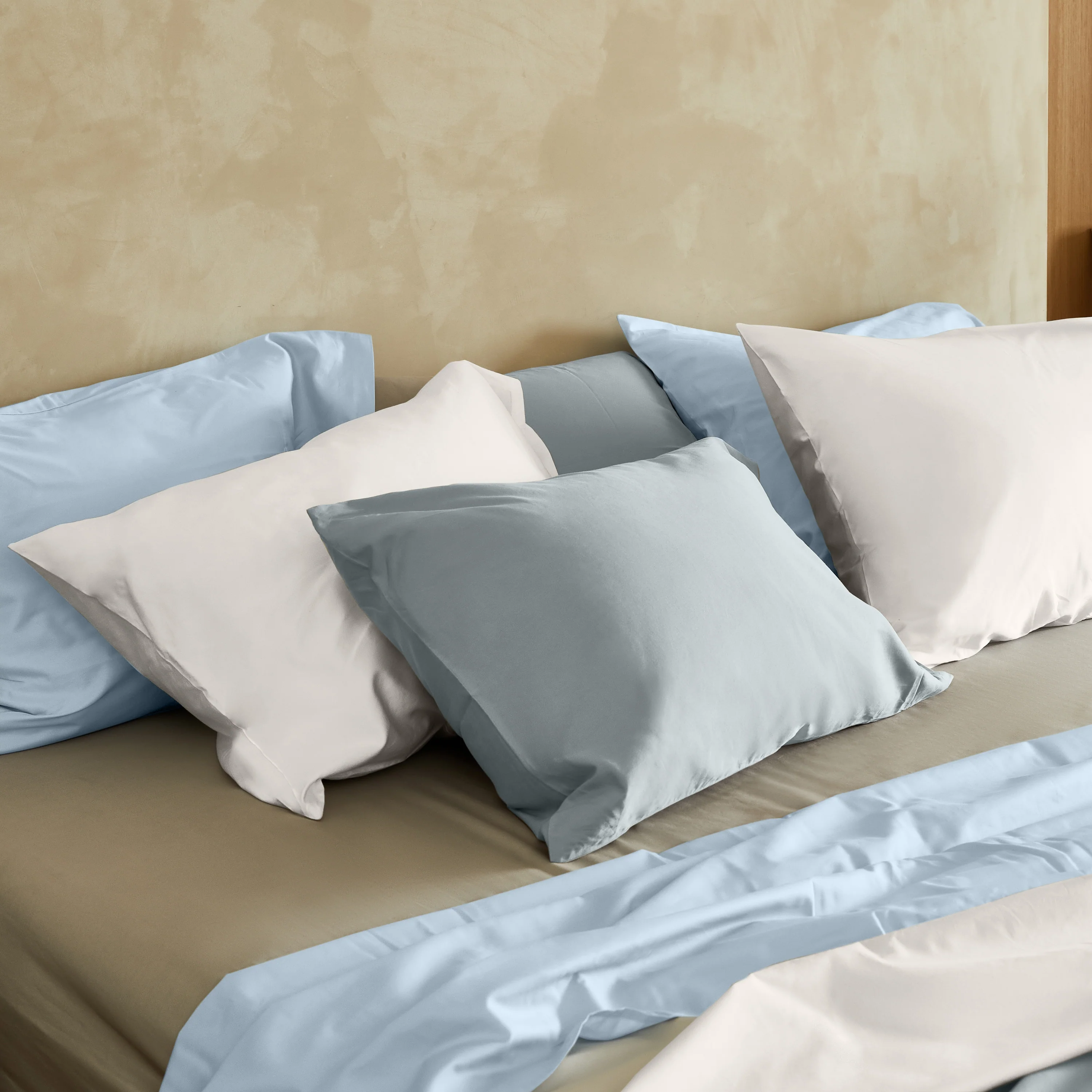 539-classic-australian-sateen-pillowcase-set-6.webp Classic Australian Sateen Pillowcase Set