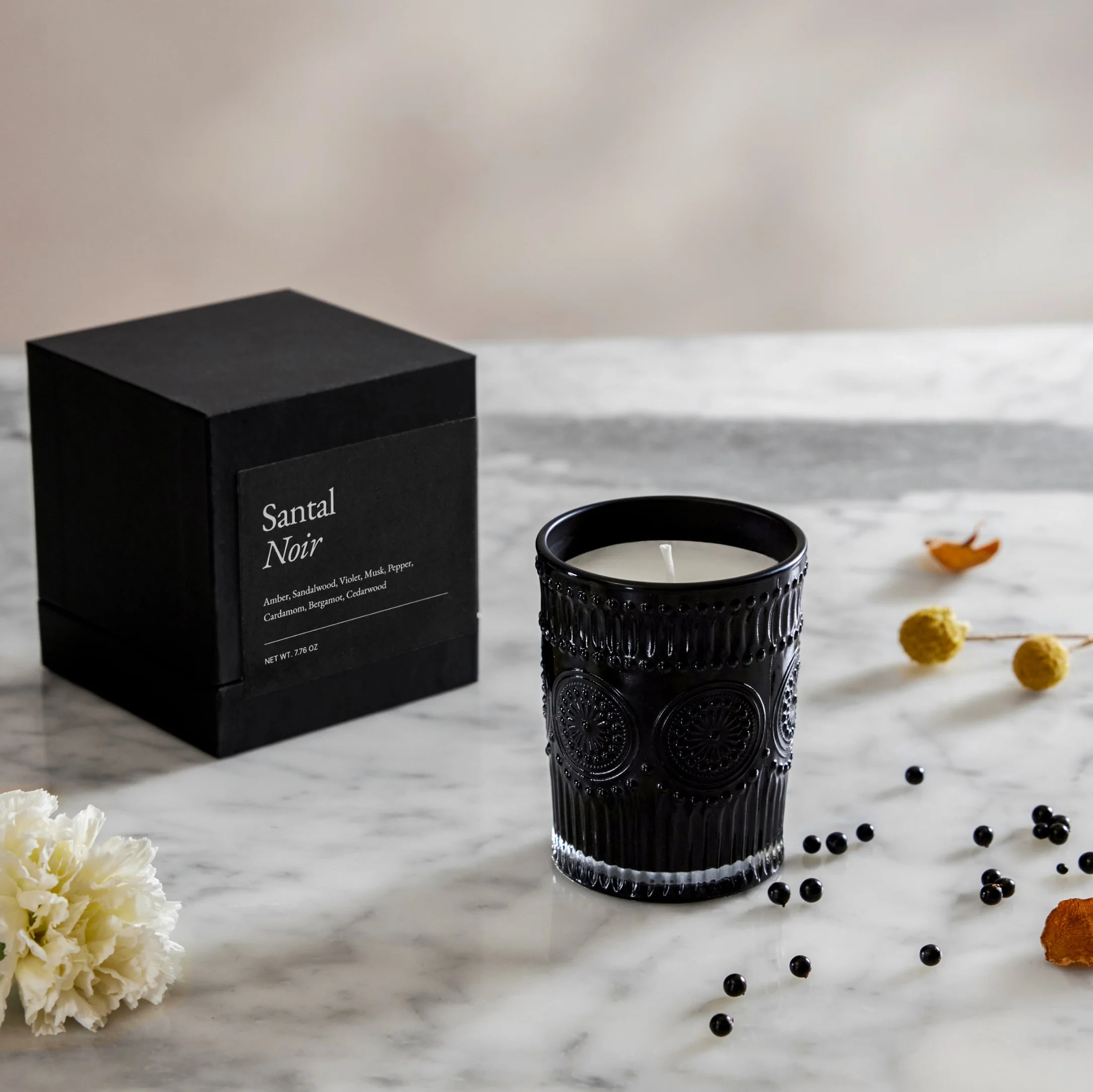 634-noir-swiss-scented-glass-candle-19.webp Noir Swiss Scented Glass Candle