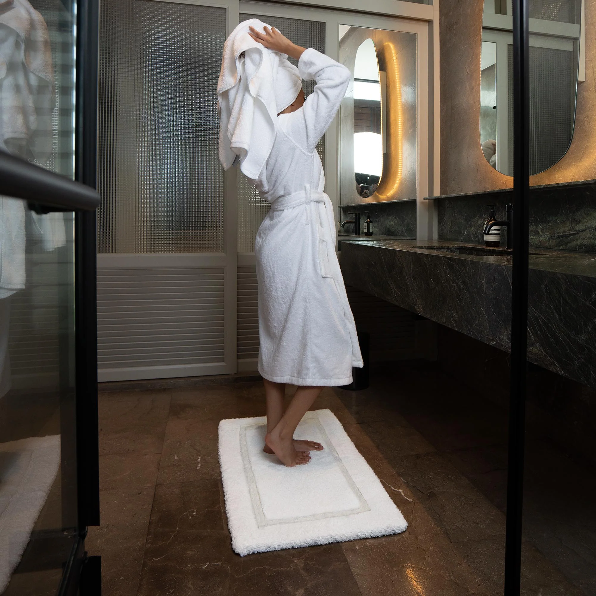 703-ultraplush-australian-cotton-bath-towel-mat-set-7.webp Ultraplush Australian Cotton Bath Towel & Mat Set