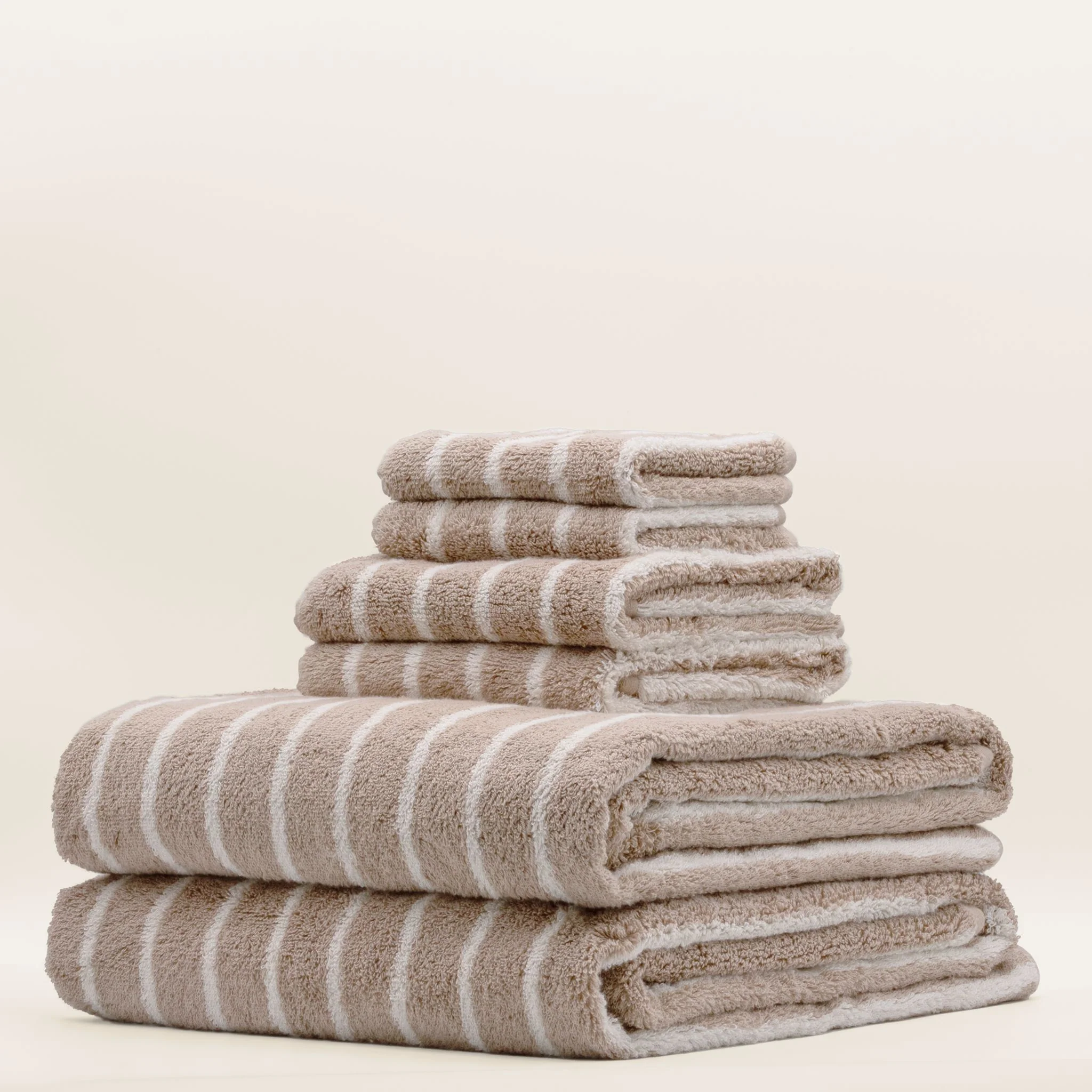 720-the-ultraplush-bath-set-4.webp The Ultraplush Bath Set