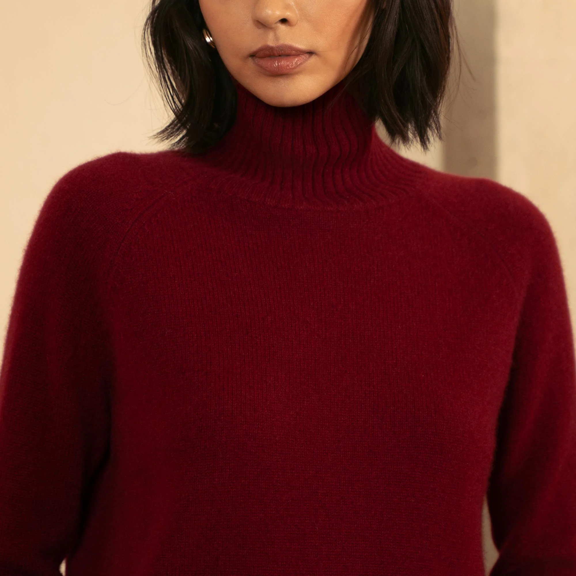 935-emma-cashmere-relaxed-turtleneck-sweater-105.webp Emma Cashmere Relaxed Turtleneck Sweater