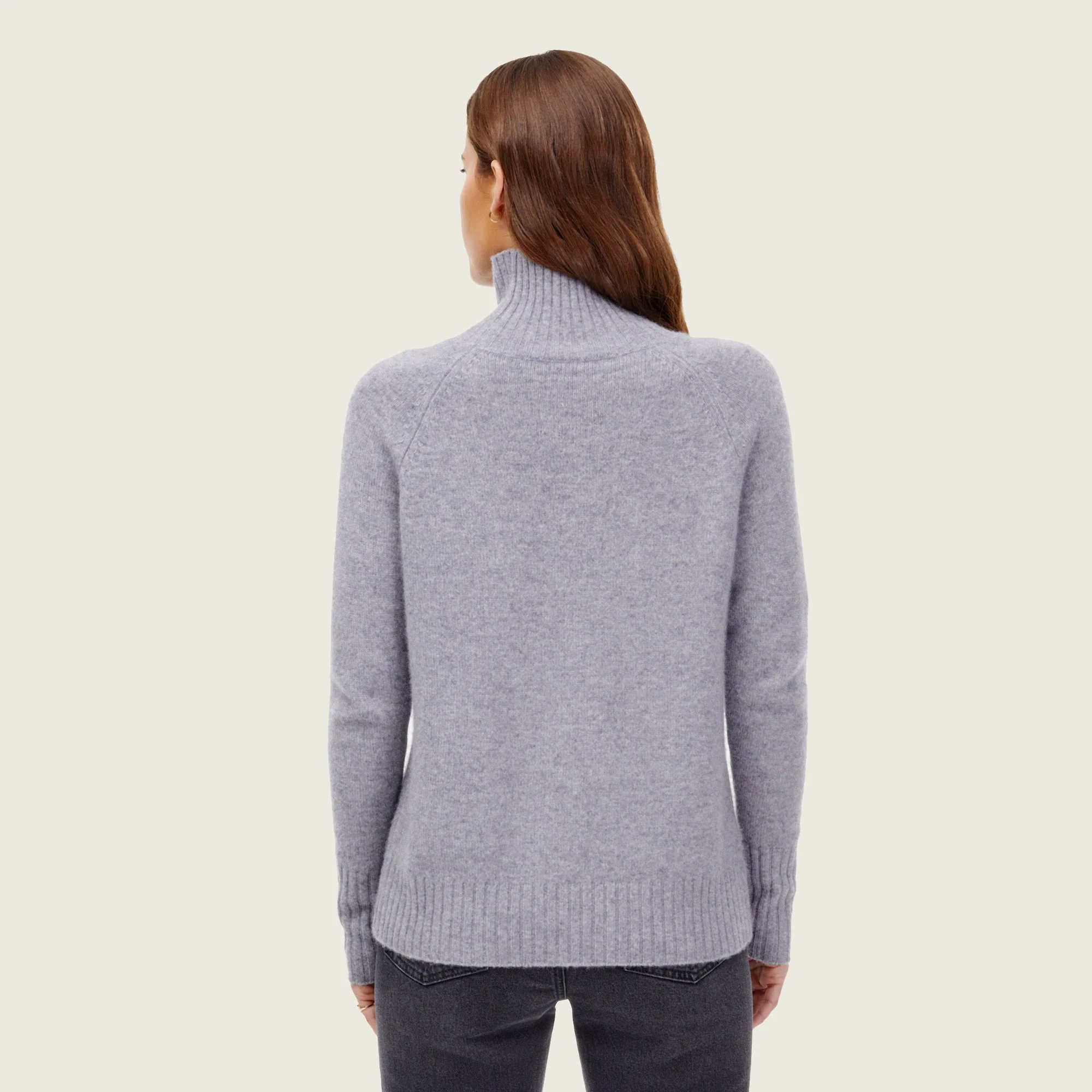 935-emma-cashmere-relaxed-turtleneck-sweater-114.webp Emma Cashmere Relaxed Turtleneck Sweater