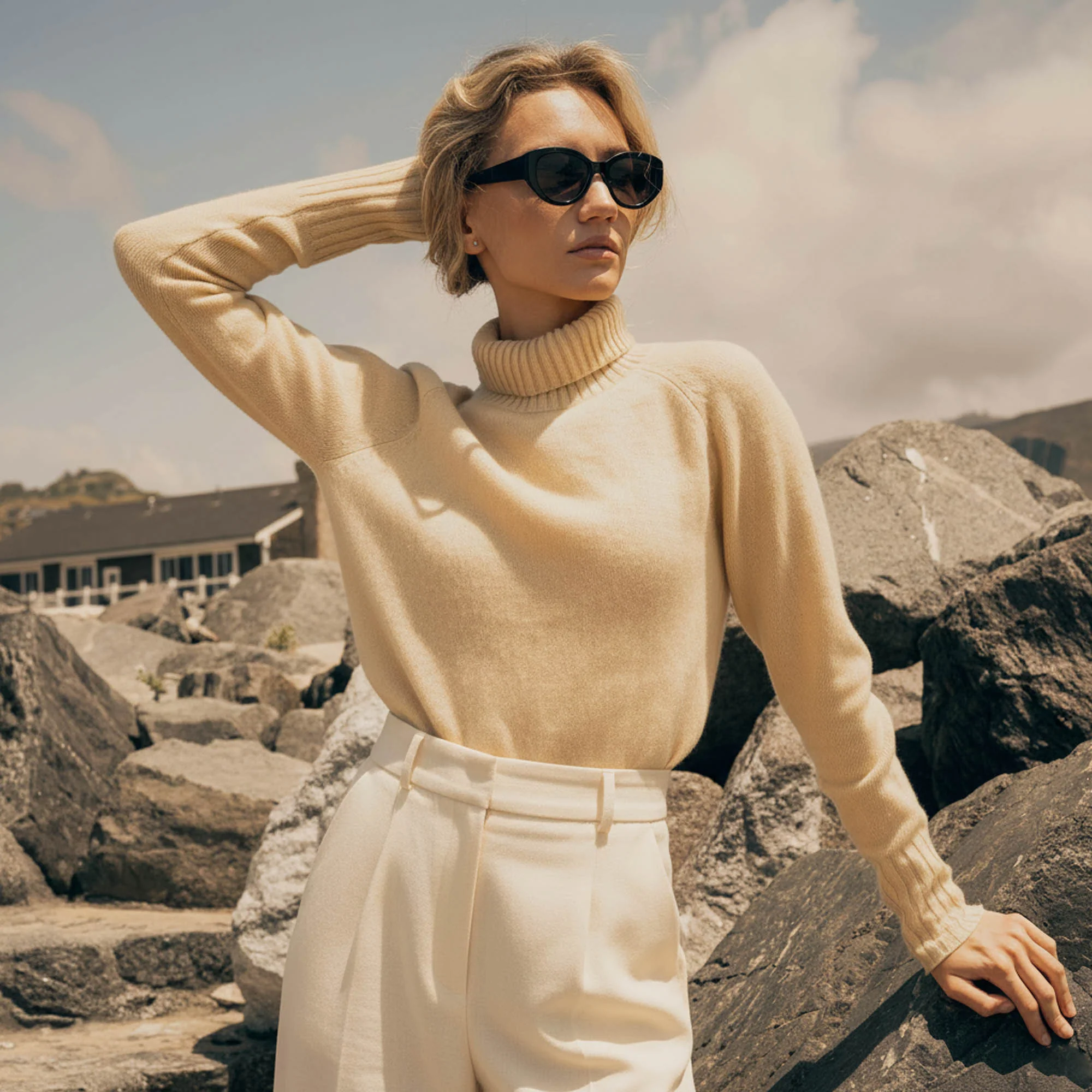 935-emma-cashmere-relaxed-turtleneck-sweater-115.webp Emma Cashmere Relaxed Turtleneck Sweater