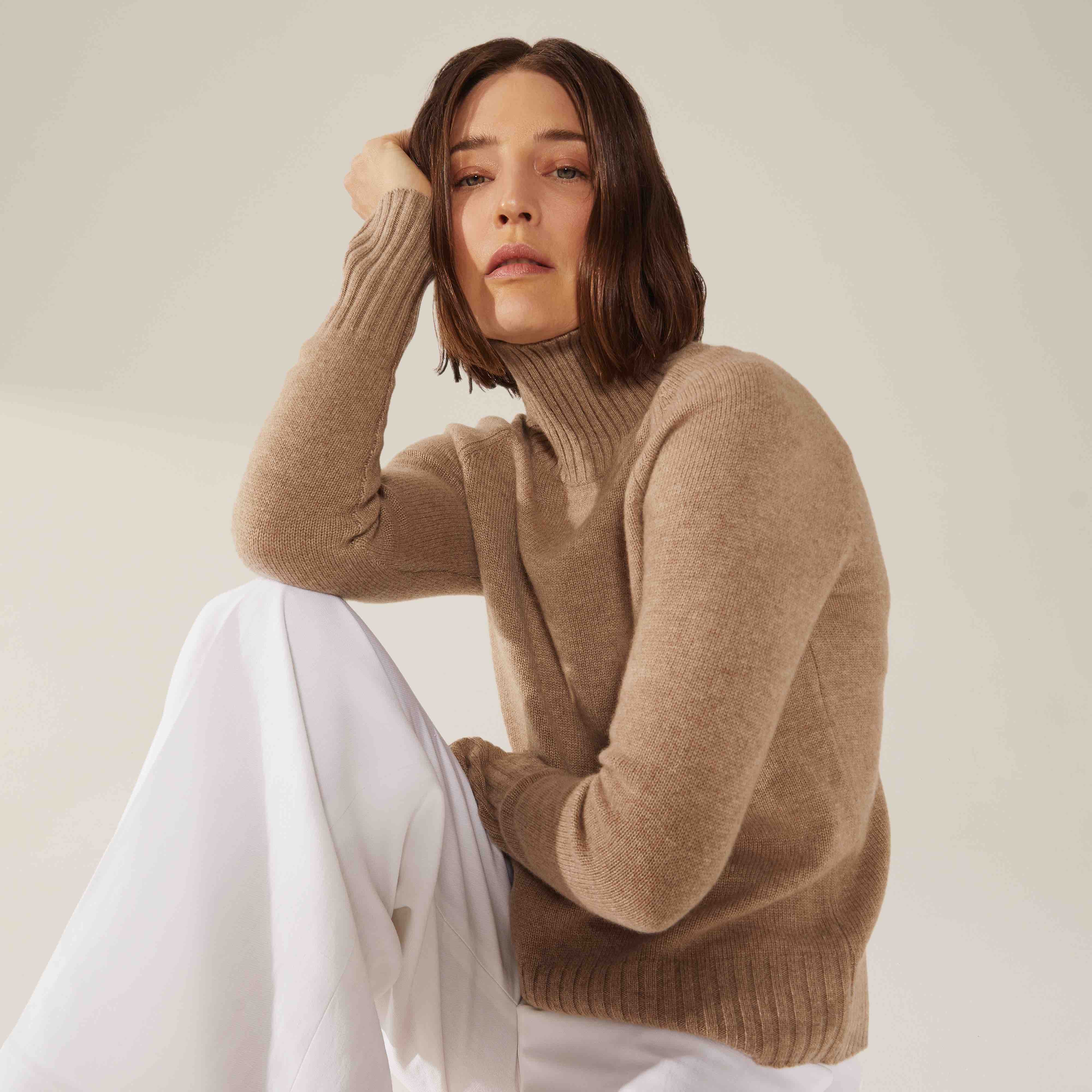 935-emma-cashmere-relaxed-turtleneck-sweater-15.jpg Emma Cashmere Relaxed Turtleneck Sweater
