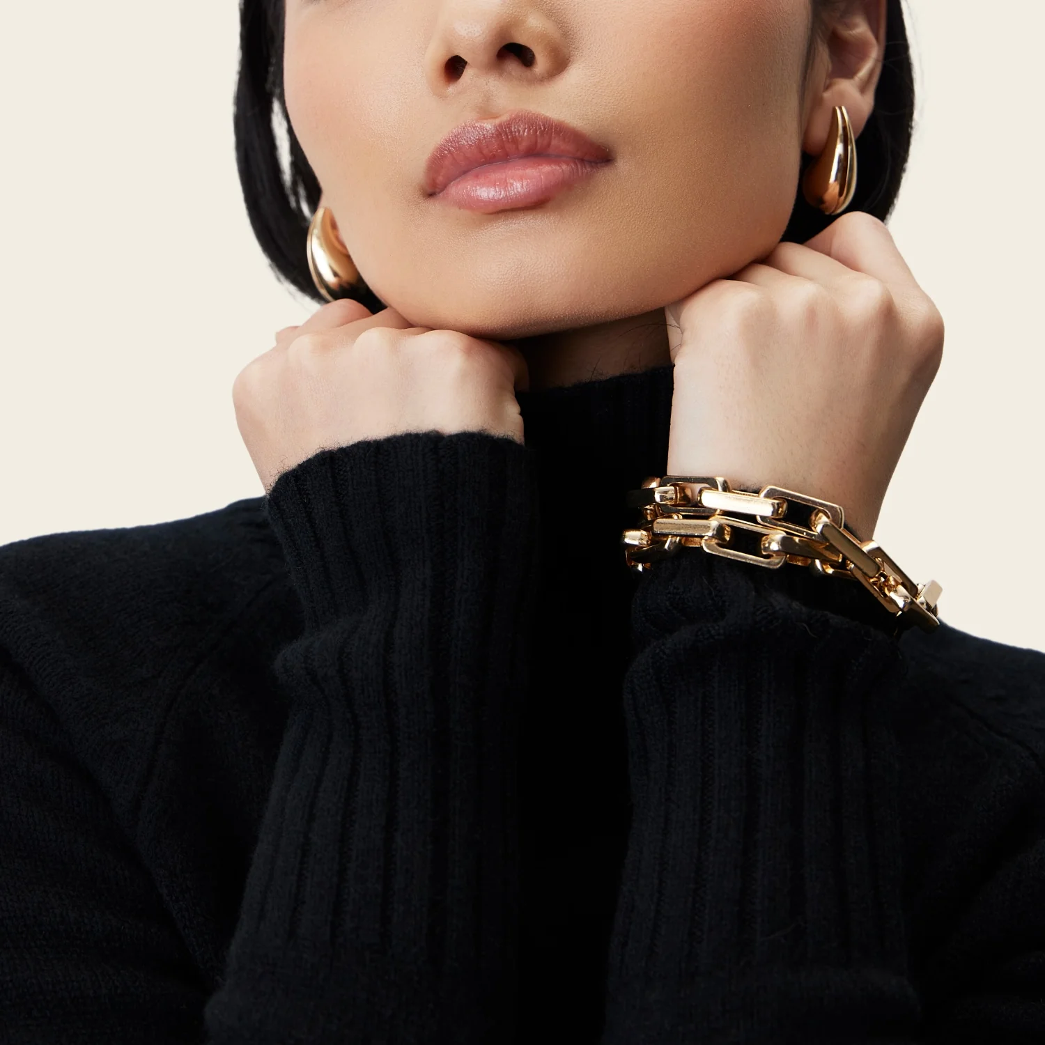 935-emma-cashmere-relaxed-turtleneck-sweater-46.webp Emma Cashmere Relaxed Turtleneck Sweater