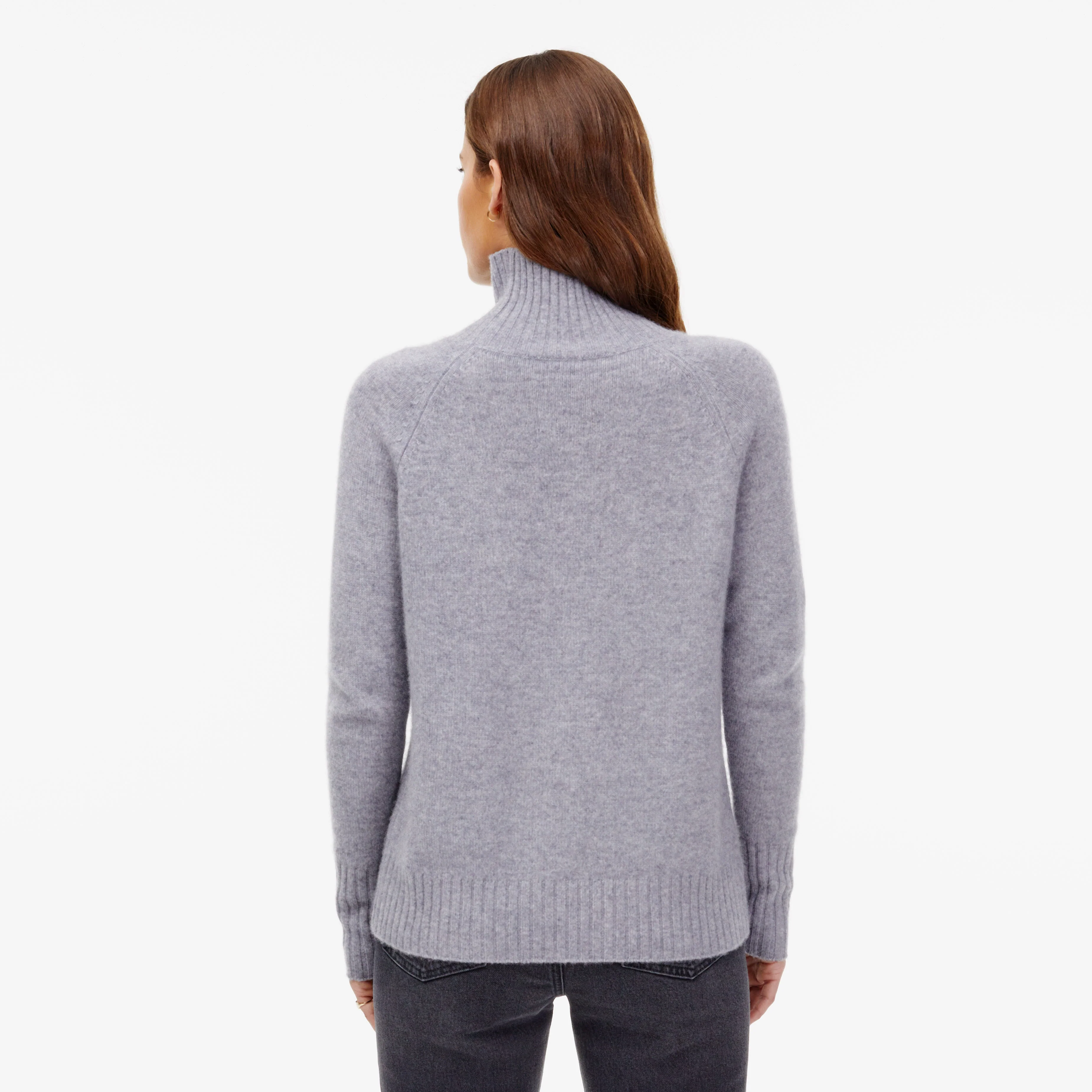 935-emma-cashmere-relaxed-turtleneck-sweater-55.webp Emma Cashmere Relaxed Turtleneck Sweater
