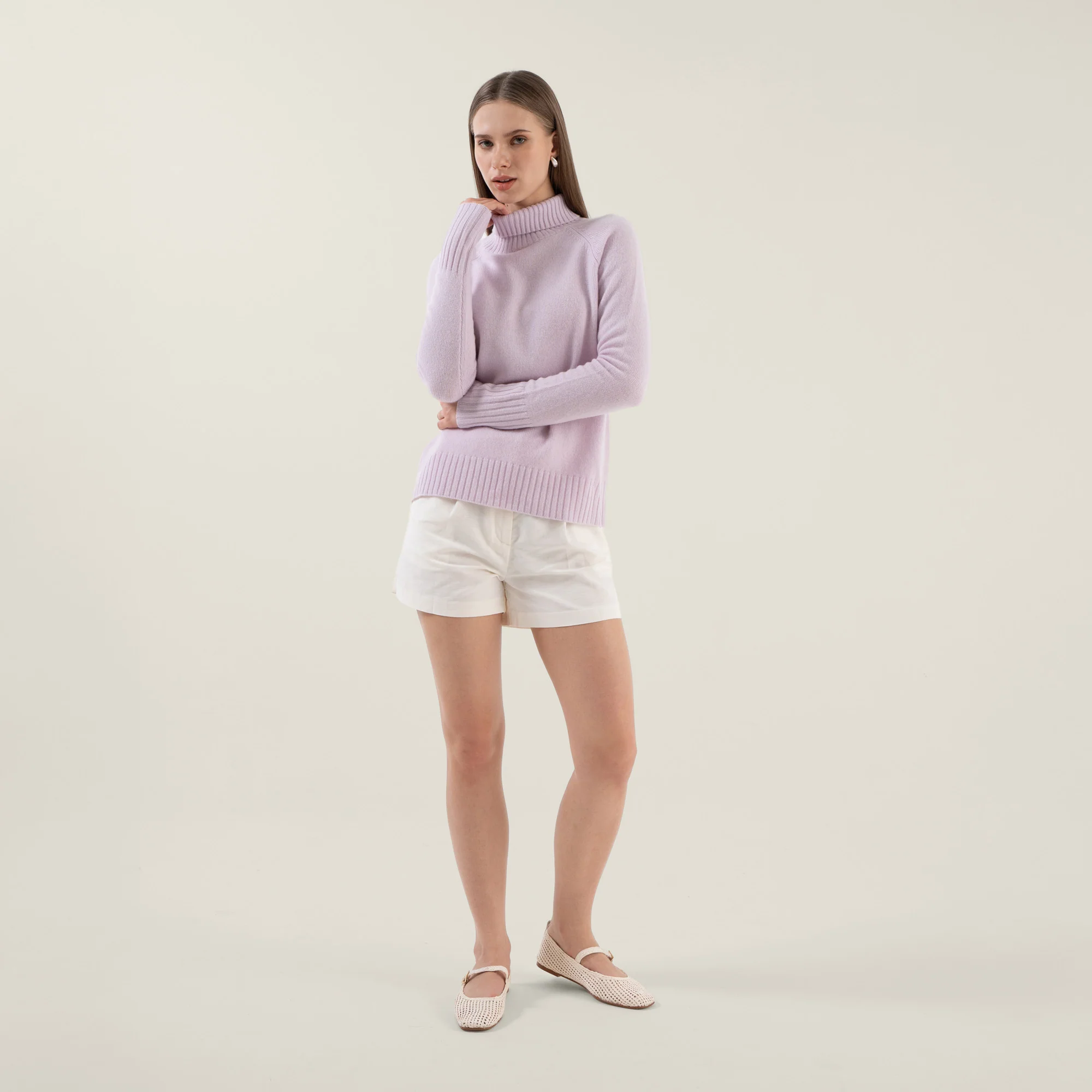 935-emma-cashmere-relaxed-turtleneck-sweater-79.webp Emma Cashmere Relaxed Turtleneck Sweater